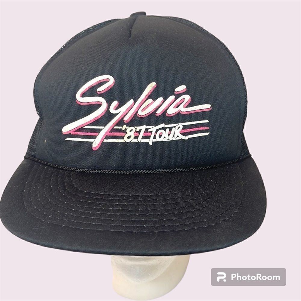 SHOWBOAT Sylvia Robinson Vintage '87 Tour Foam Mesh Trucker Snapback Hat